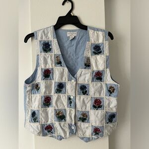 Cute Cristopher Banks L quilted floral detail vest